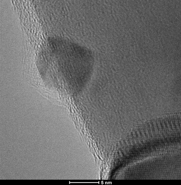 Students from Purdue University and University of New Mexico obtained high-resolution transmission electron micrographs of catalytically active, metal nanoparticles partially covered by a thin layer o